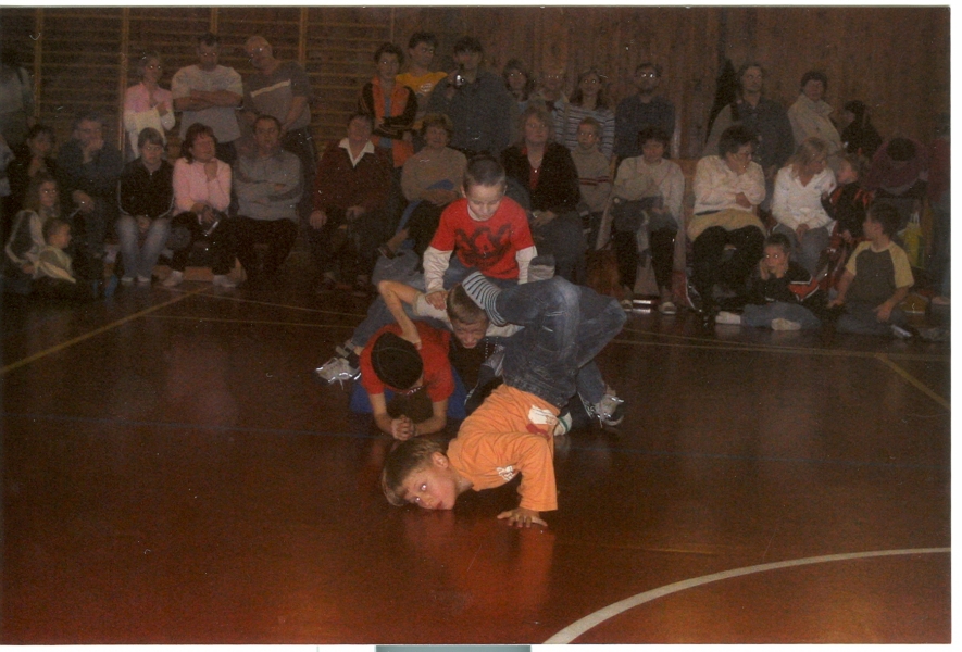 gal/Break dance/sejmout0047.jpg